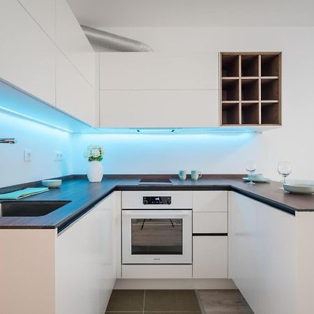 Comfort Court Apartment - Free Parking, Balcony Budapest Bagian luar foto